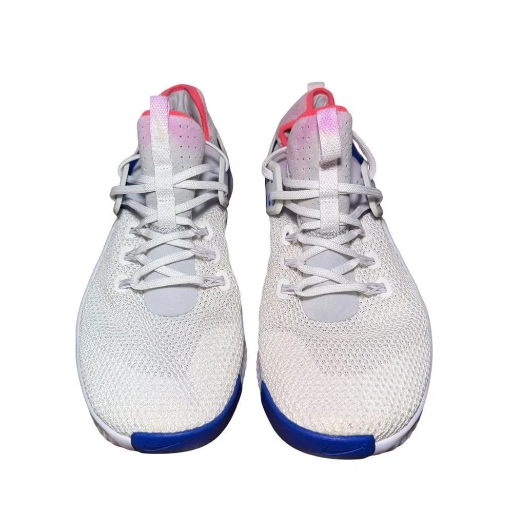 Nike free Metcon White Mesh Sneaker with Blue Swoosh and Pink Collar size 12